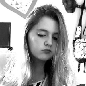 Meet your Posher, Cait